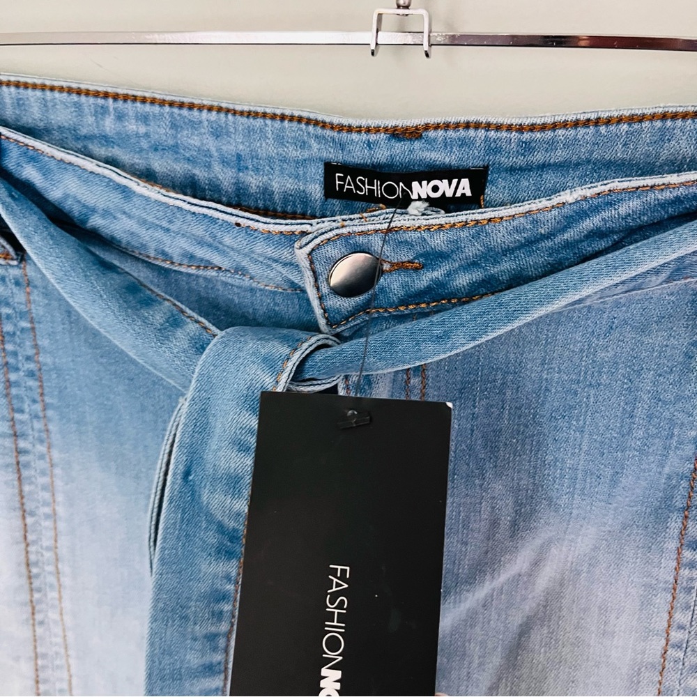 Fashion Nova Belted Denim Short Short NWT Size 16 - Picture 6 of 6